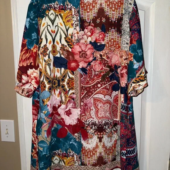 Chico's Spliced Tapestry Mid-Length Kimono Ruana Very Cherry Size XXS/XS - New - Picture 2 of 4